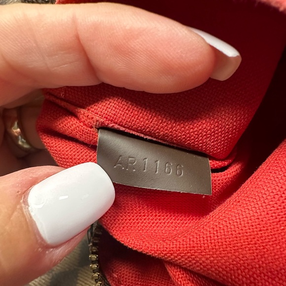 AUTHENTIC Louis Vuitton Duomo Hobo Damier Ebene Hobo Brown - Picture 7 of 7